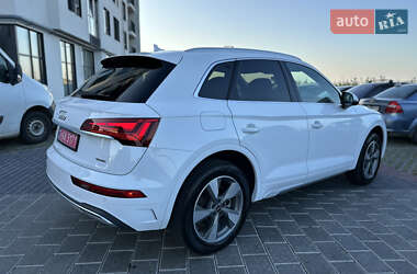 Позашляховик / Кросовер Audi Q5 2023 в 