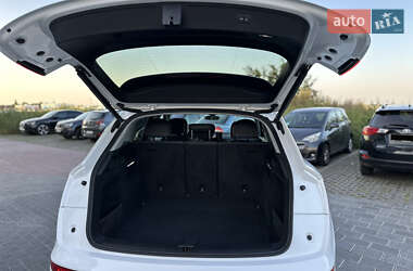 Позашляховик / Кросовер Audi Q5 2023 в 
