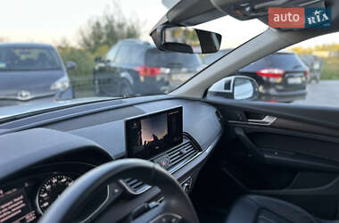 Позашляховик / Кросовер Audi Q5 2023 в 