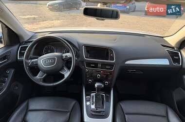 Позашляховик / Кросовер Audi Q5 2015 в 