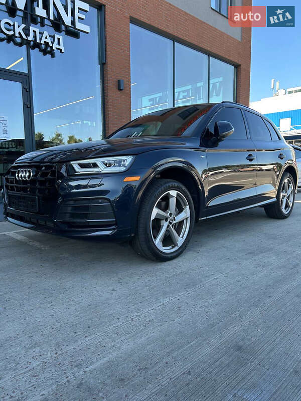 Позашляховик / Кросовер Audi Q5 2020 в Києві фото 4 Позашляховик / Кросовер Audi Q5 2020 в Києві