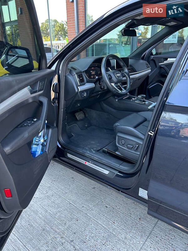 Позашляховик / Кросовер Audi Q5 2020 в Києві фото 6 Позашляховик / Кросовер Audi Q5 2020 в Києві