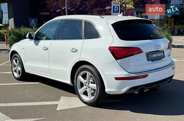 Внедорожник / Кроссовер Audi Q5 2016 в 