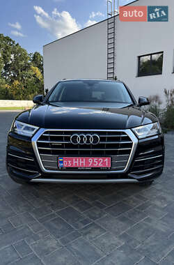 Внедорожник / Кроссовер Audi Q5 2017 в Луцке