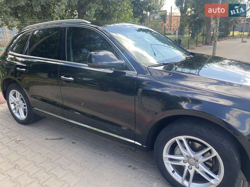 Внедорожник / Кроссовер Audi Q5 2016 в Кривом Роге
