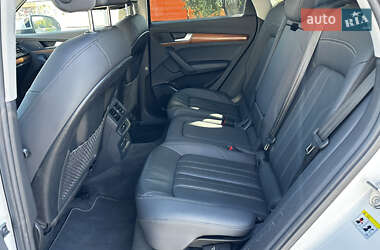 Позашляховик / Кросовер Audi Q5 2022 в 