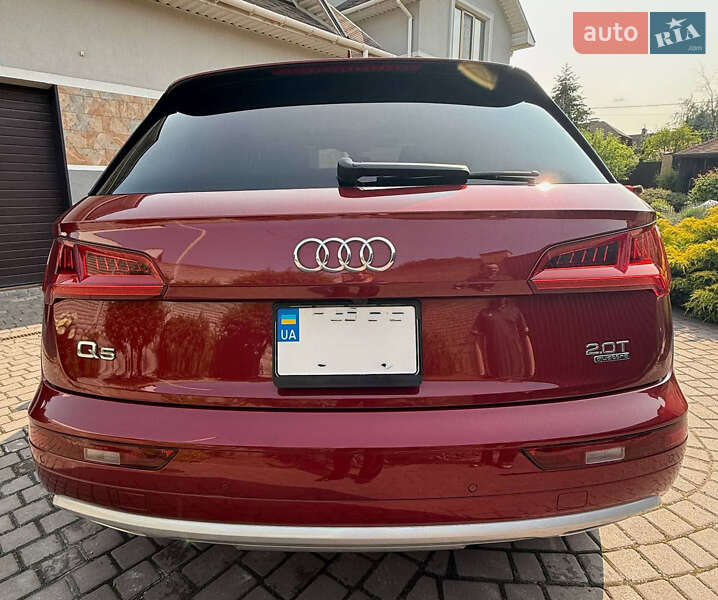 Внедорожник / Кроссовер Audi Q5 2017 в Запорожье