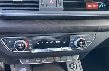 Позашляховик / Кросовер Audi Q5 2017 в 