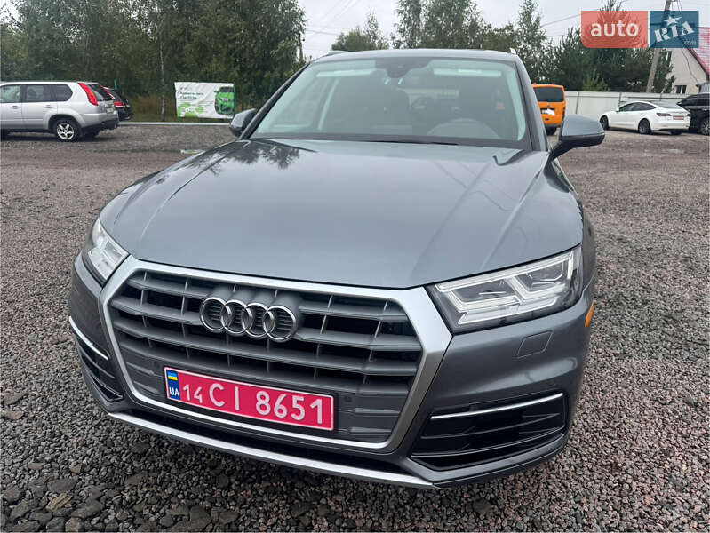 Внедорожник / Кроссовер Audi Q5 2018 в Луцке
