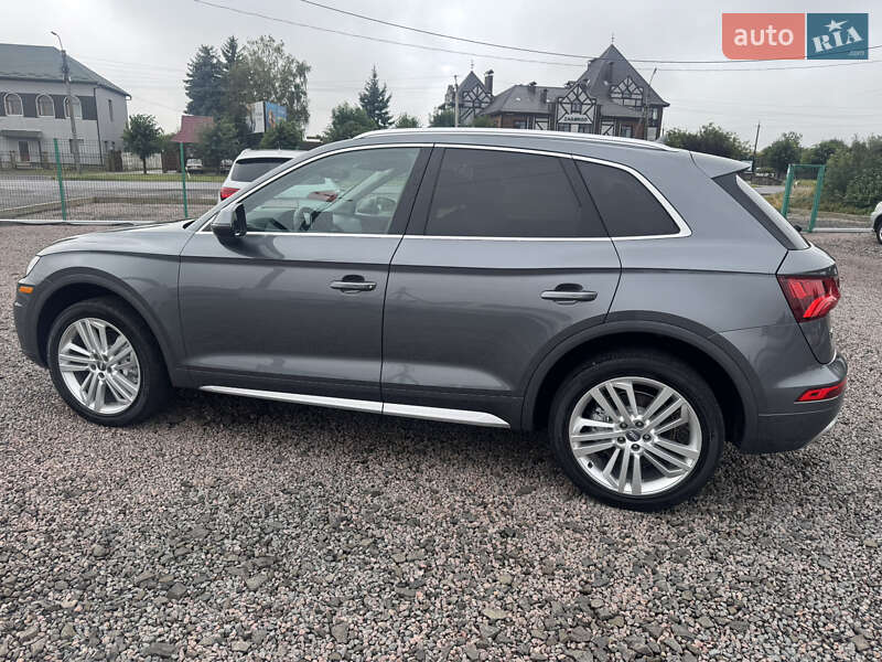 Внедорожник / Кроссовер Audi Q5 2018 в Луцке
