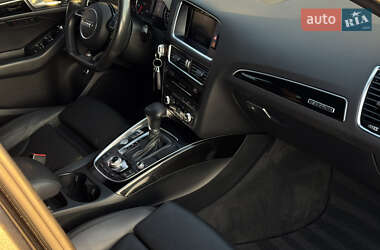 Внедорожник / Кроссовер Audi Q5 2016 в 