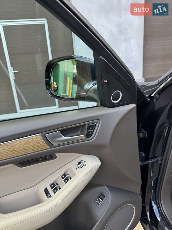 Позашляховик / Кросовер Audi Q5 2013 в Луцьку