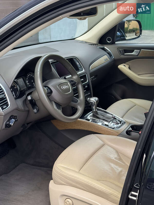 Позашляховик / Кросовер Audi Q5 2013 в Луцьку