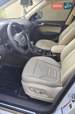 Внедорожник / Кроссовер Audi Q5 2014 в 