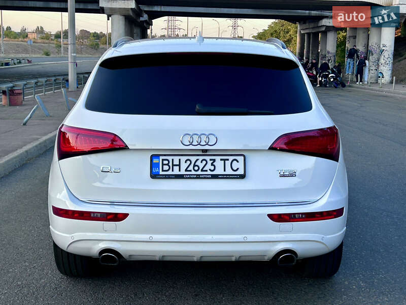 Позашляховик / Кросовер Audi Q5 2016 в Одесі
