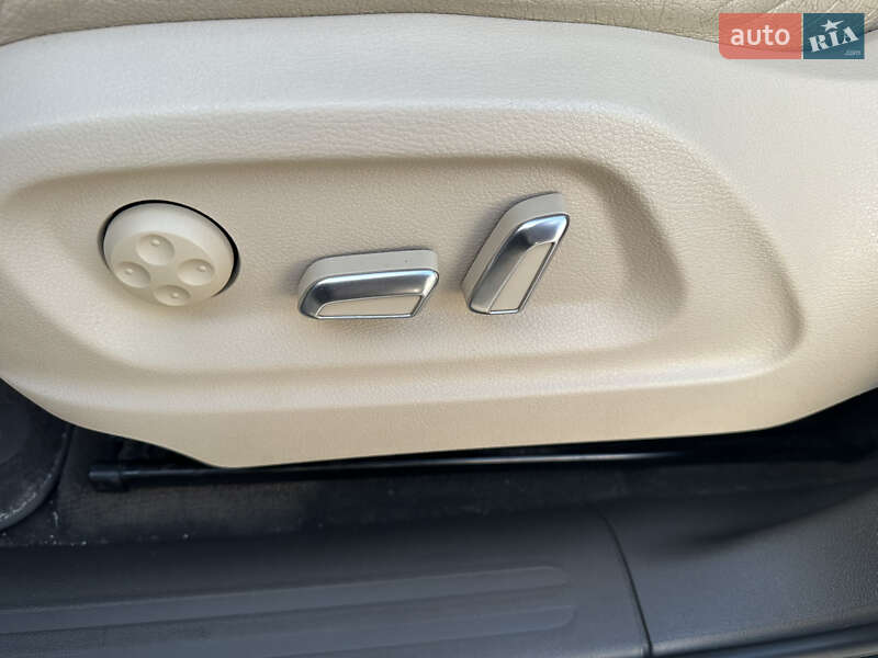 Внедорожник / Кроссовер Audi Q5 2013 в Ивано-Франковске