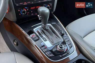 Внедорожник / Кроссовер Audi Q5 2010 в 