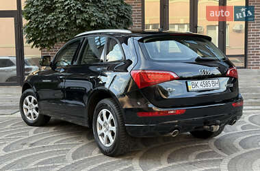 Внедорожник / Кроссовер Audi Q5 2010 в 