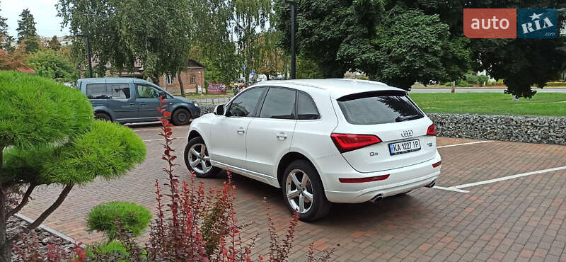Внедорожник / Кроссовер Audi Q5 2012 в Киеве