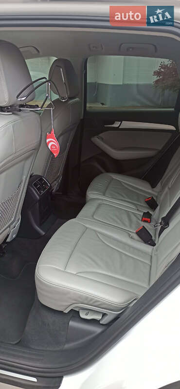 Внедорожник / Кроссовер Audi Q5 2012 в Киеве