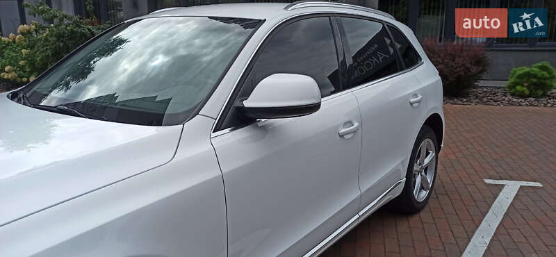 Внедорожник / Кроссовер Audi Q5 2012 в Киеве