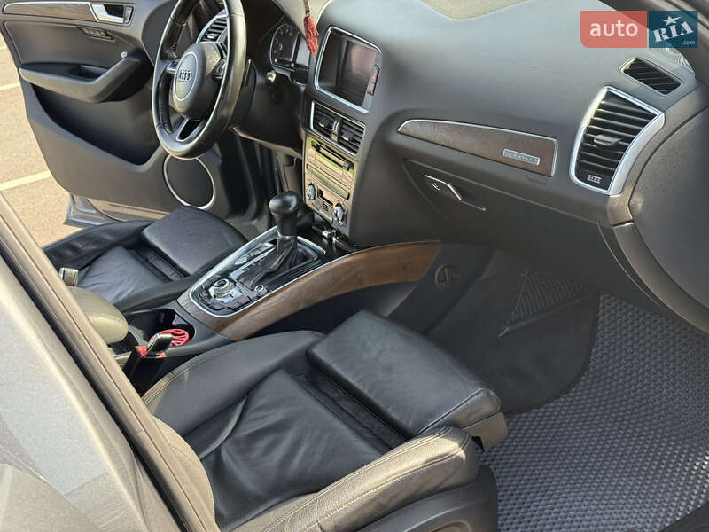 Внедорожник / Кроссовер Audi Q5 2013 в Житомире