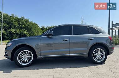 Внедорожник / Кроссовер Audi Q5 2015 в 