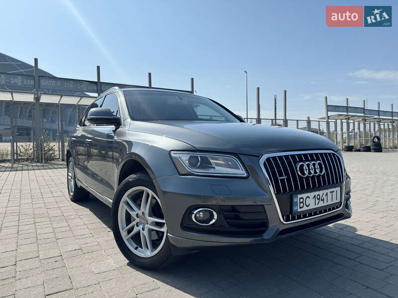Позашляховик / Кросовер Audi Q5 2015 в Львові