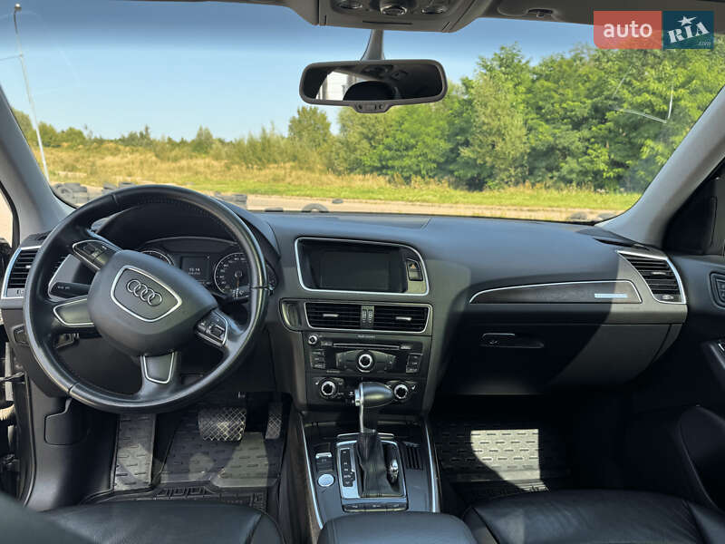 Позашляховик / Кросовер Audi Q5 2015 в Львові