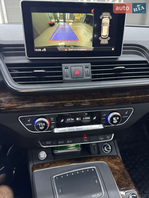 Внедорожник / Кроссовер Audi Q5 2018 в Ужгороде