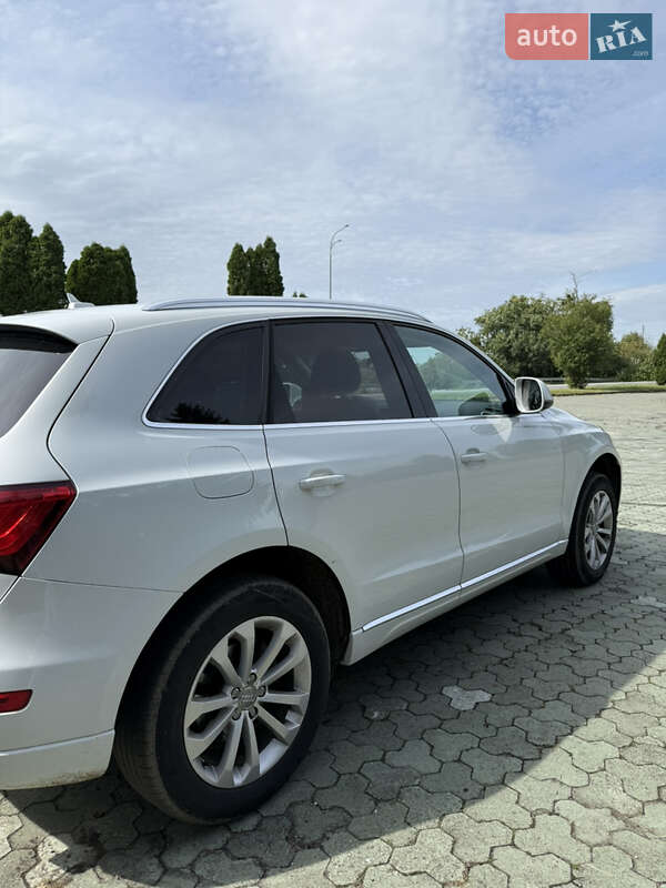 Внедорожник / Кроссовер Audi Q5 2013 в Дубно