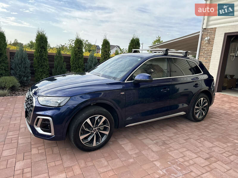 Внедорожник / Кроссовер Audi Q5 2022 в Черновцах