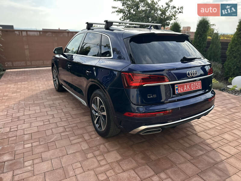 Внедорожник / Кроссовер Audi Q5 2022 в Черновцах
