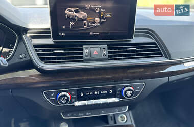 Позашляховик / Кросовер Audi Q5 2019 в  фото 17 Позашляховик / Кросовер Audi Q5 2019 в