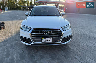 Внедорожник / Кроссовер Audi Q5 2017 в 