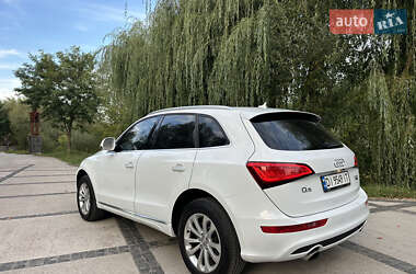 Внедорожник / Кроссовер Audi Q5 2016 в 