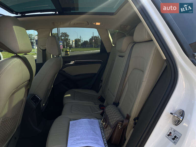 Внедорожник / Кроссовер Audi Q5 2017 в Одессе