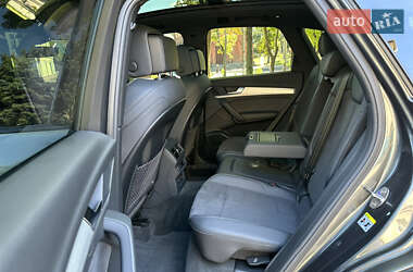 Внедорожник / Кроссовер Audi Q5 2024 в 