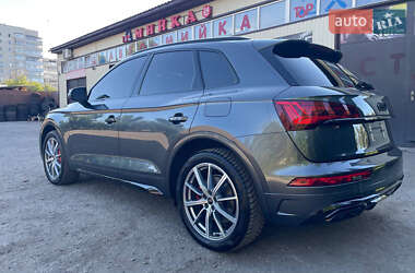 Внедорожник / Кроссовер Audi Q5 2024 в 
