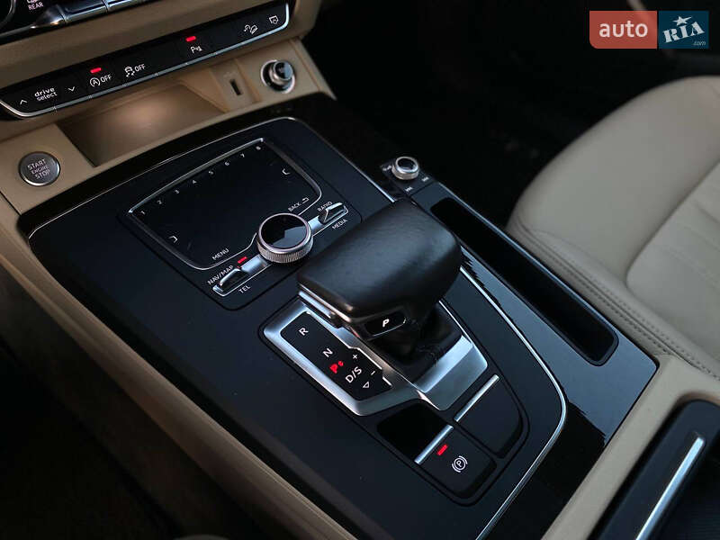 Внедорожник / Кроссовер Audi Q5 2018 в Львове фото 19 Внедорожник / Кроссовер Audi Q5 2018 в Львове