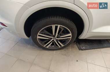Внедорожник / Кроссовер Audi Q5 2018 в 