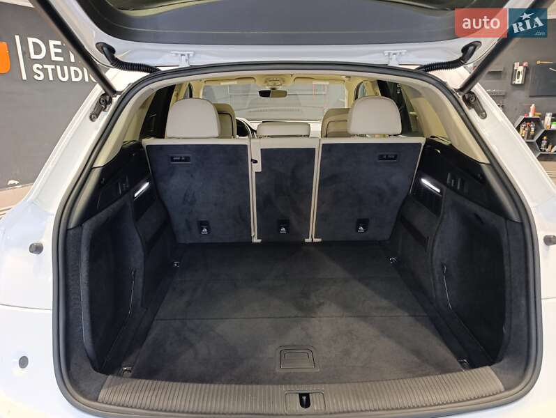 Внедорожник / Кроссовер Audi Q5 2018 в Нововолынске фото 22 Внедорожник / Кроссовер Audi Q5 2018 в Нововолынске