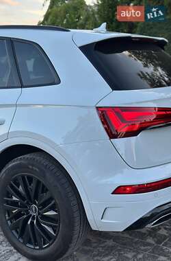 Внедорожник / Кроссовер Audi Q5 2023 в 