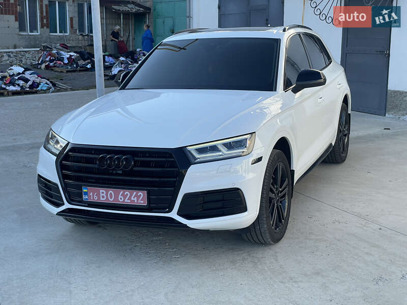 Позашляховик / Кросовер Audi Q5 2018 в Лубнах
