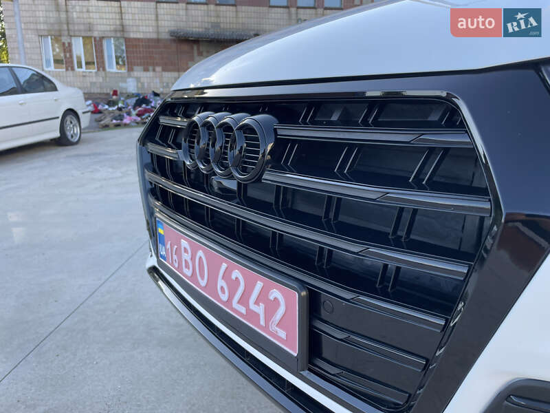 Позашляховик / Кросовер Audi Q5 2018 в Лубнах