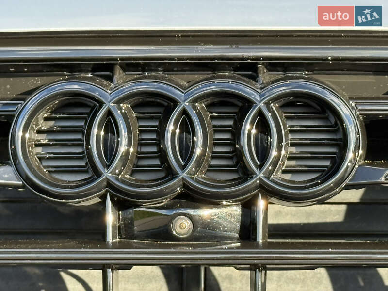 Внедорожник / Кроссовер Audi Q5 2018 в Стрые
