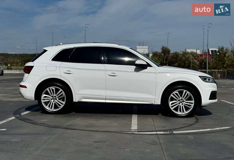 Внедорожник / Кроссовер Audi Q5 2017 в Киеве фото 8 Внедорожник / Кроссовер Audi Q5 2017 в Киеве