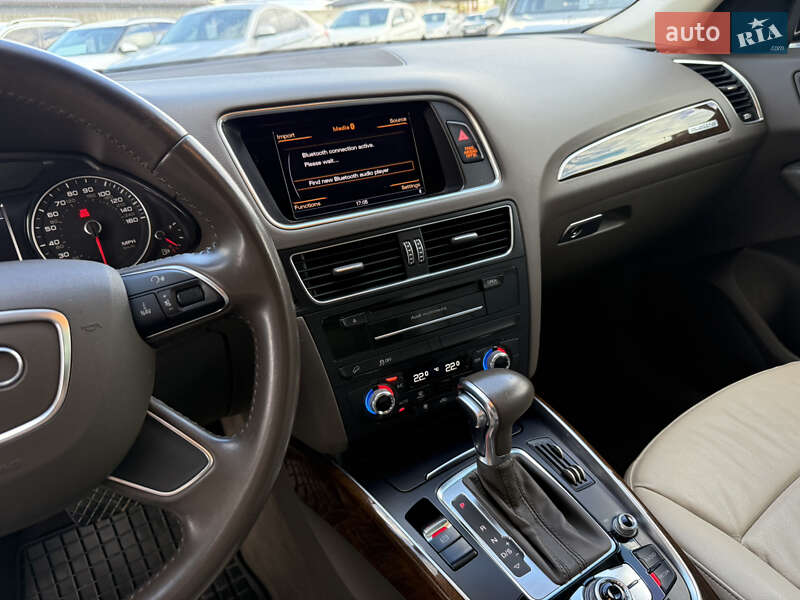 Внедорожник / Кроссовер Audi Q5 2015 в Стрые