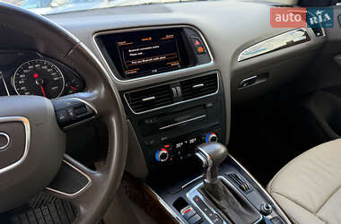 Позашляховик / Кросовер Audi Q5 2015 в 