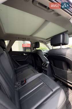 Внедорожник / Кроссовер Audi Q5 2018 в 